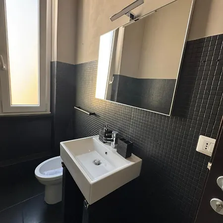 Gasthuis Domus Avi - Re Di 4*