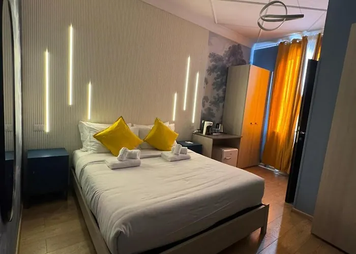 Domus Avi - Re Di 4* Rome