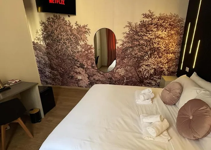 Gasthuis Domus Avi - Re Di Rome